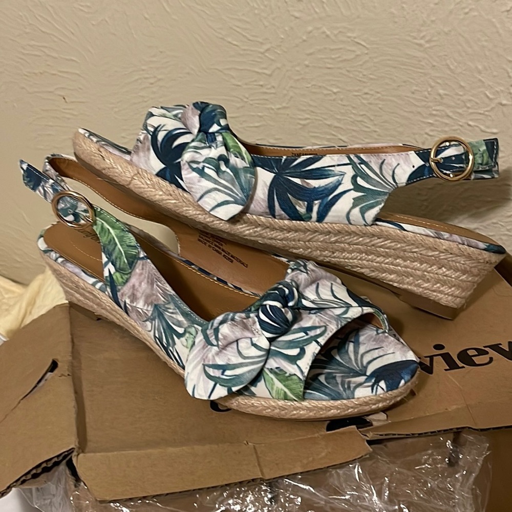 Tropical wedges size 10